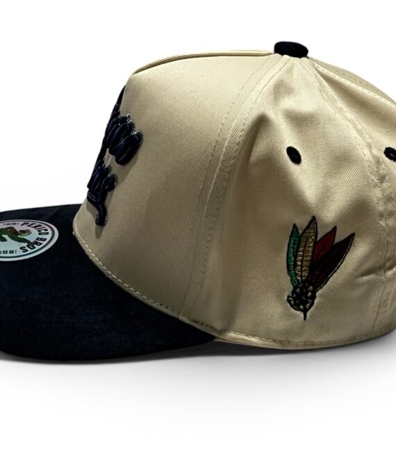 Snapback Crema con Vicera Azul Fuerte en Gamuza Perico Bros