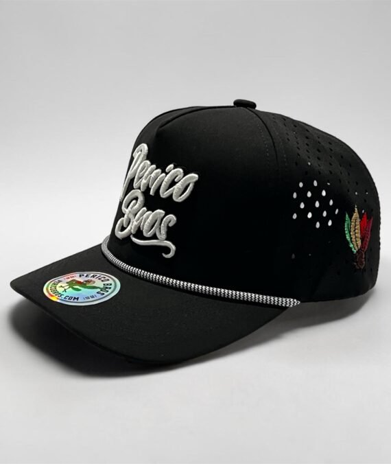 Snapback Perforada Perico Bros Negra